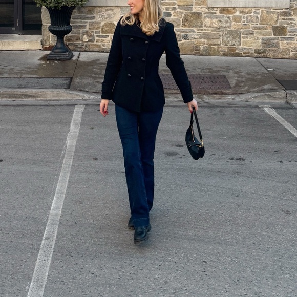 Meet your Posher, Lexy - Picture 1 of 1